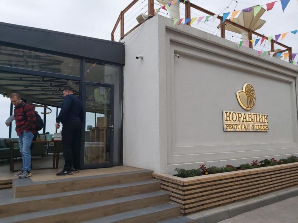 Апартаменты У Моря Magnit Первая Линия Odesa Exterior foto
